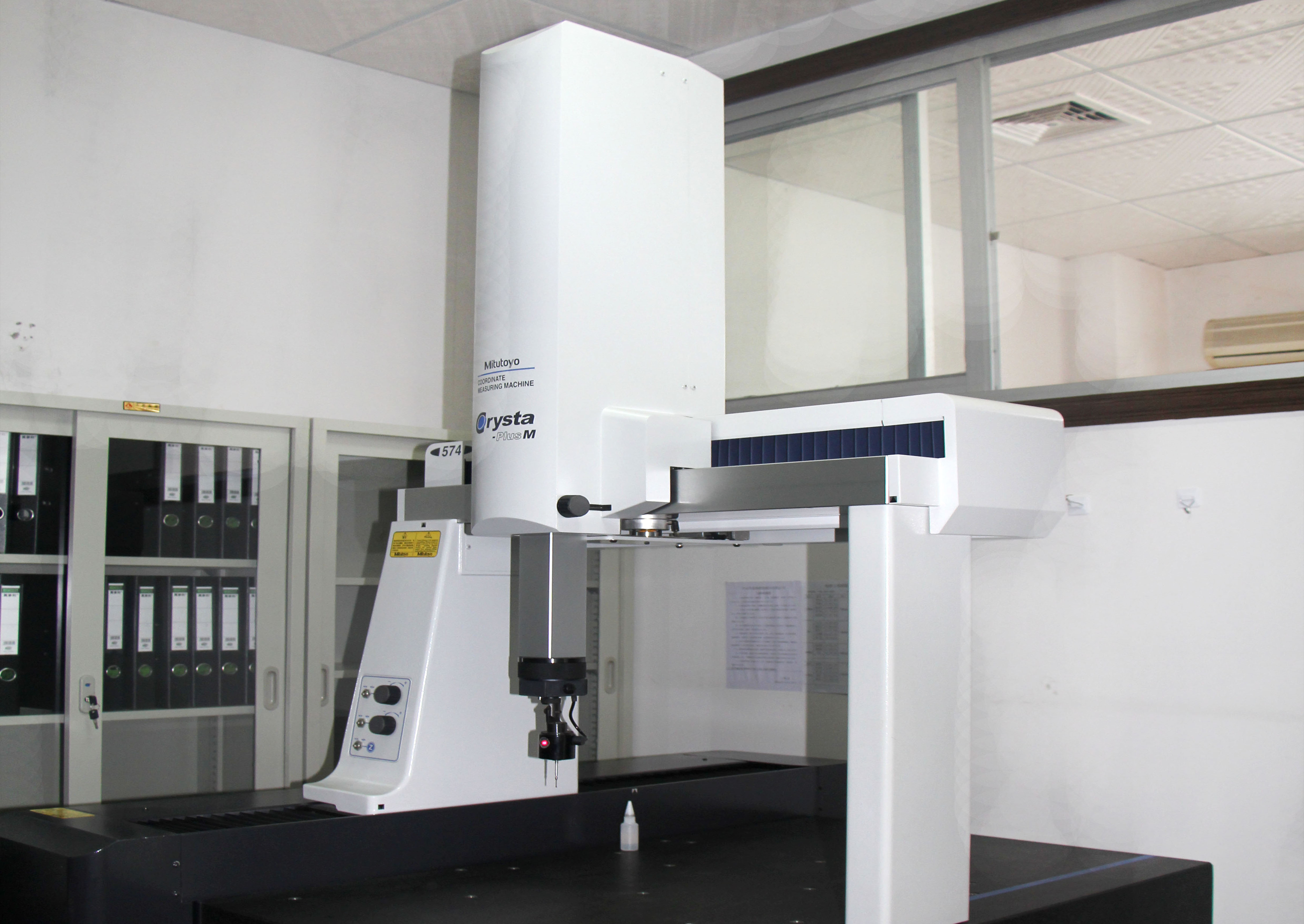 三坐標(biāo)測(cè)量?jī)x器 三坐標(biāo)測(cè)量?jī)x器