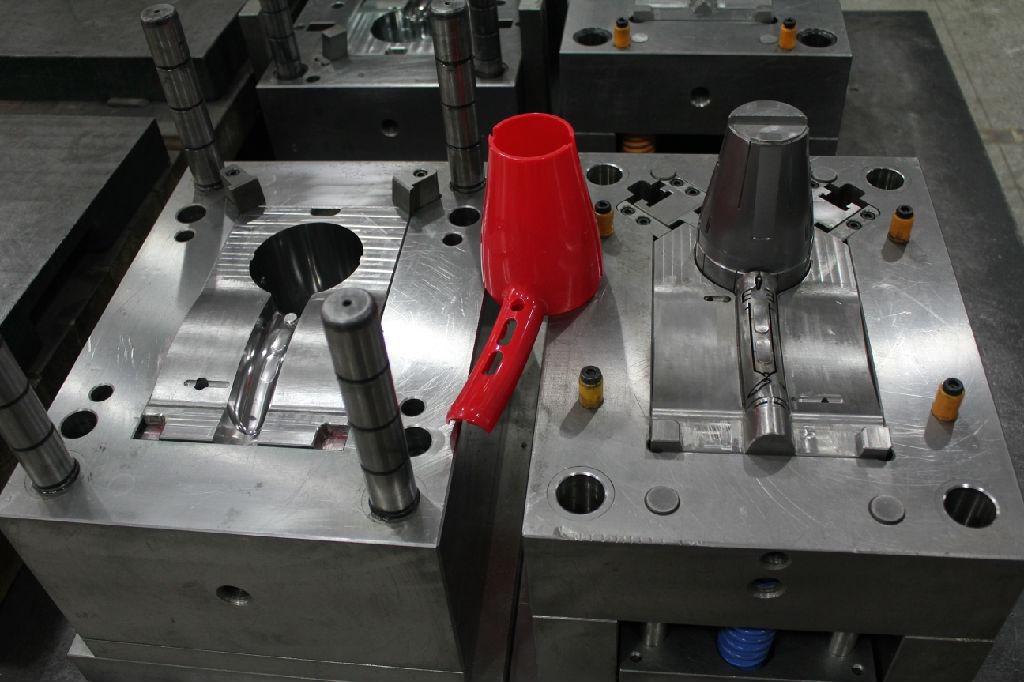 旭錦塑膠模具有限公司 旭錦塑膠模具有限公司