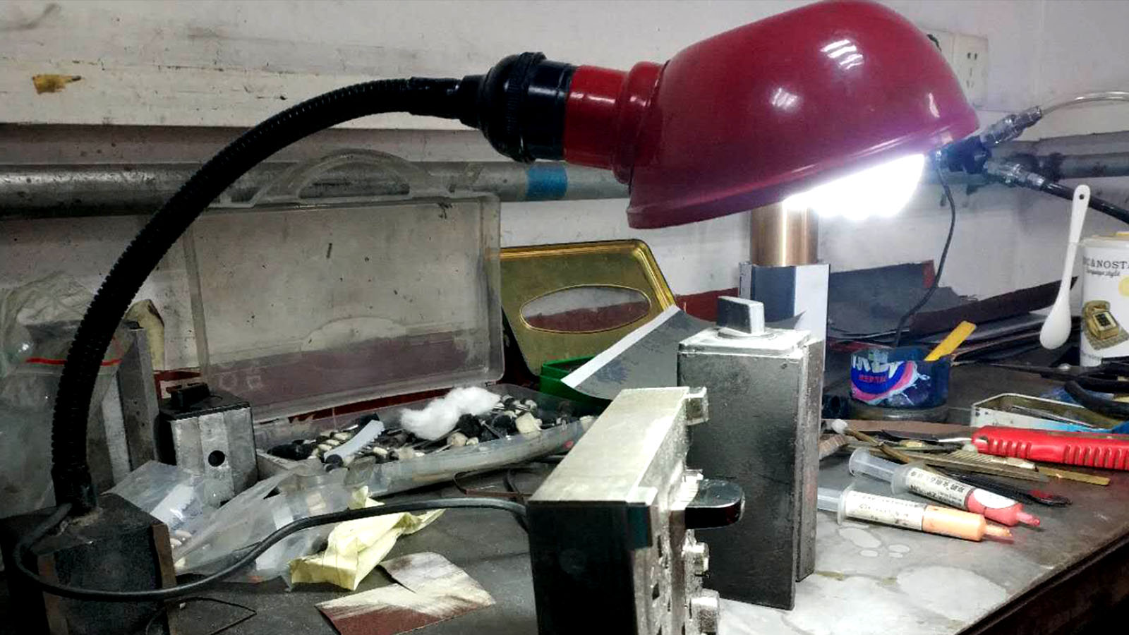 旭錦塑膠模具，掃模房