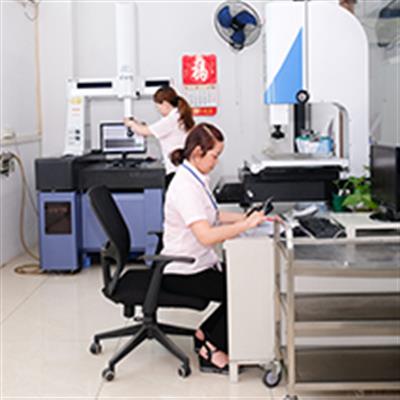 旭錦注塑模具工模車(chē)間-檢測(cè)品質(zhì) 旭錦注塑模具工模車(chē)間-檢測(cè)品質(zhì)